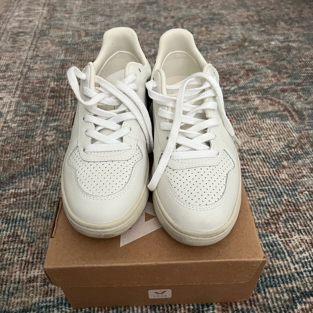Veja Sneakers